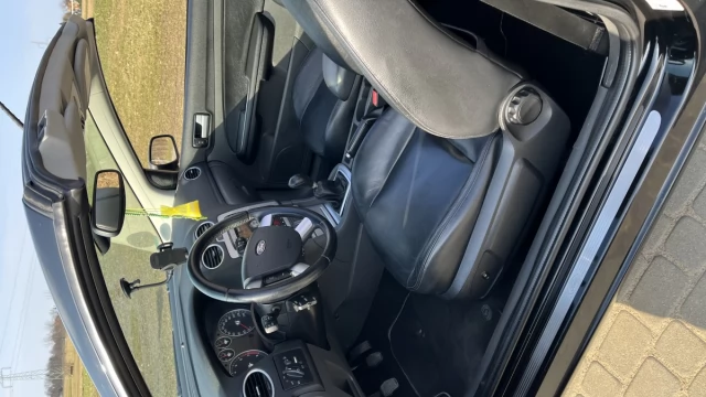 Tczew - Ford Focus 2.0 16V Titanium