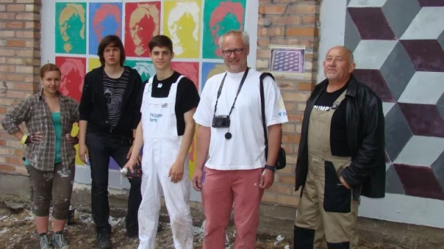 Tczew - W Pelplinie sztuka weszła na mury