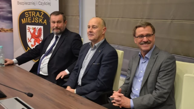 Tczew - Strażnicy z całego Pomorza debatują w Tczewie