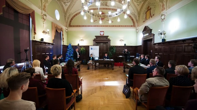 Tczew - Uczniowie I LO debatowali o historii