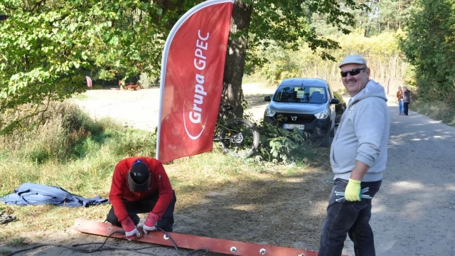 Tczew - Piękniejsze Jezioro Rokickie dzięki wolontariuszom GPEC TCZEW