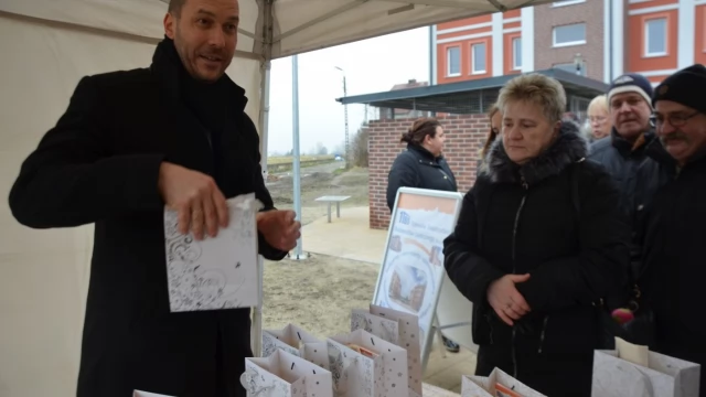 Tczew - Os. Zatorze. 36 rodzin odebrało klucze do nowych mieszkań