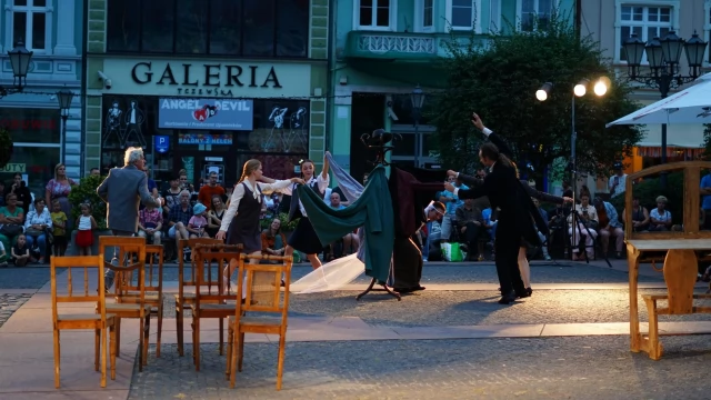 Tczew - Plac Hallera zamienił się w teatr