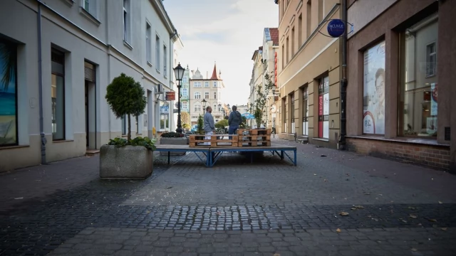 Tczew - Na Starym Mieście powstał parklet. Na razie na próbę