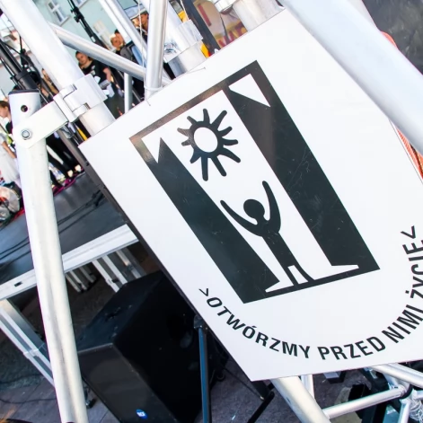 Tczew - Dzień Godności Osoby Niepełnosprawnej. Wystąpił CZESŁAW ŚPIEWA SOLO ACT