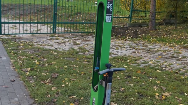 Tczew - Pierwszy "bike-box" już jest. Czy będą kolejne - zależy od rowerzystów