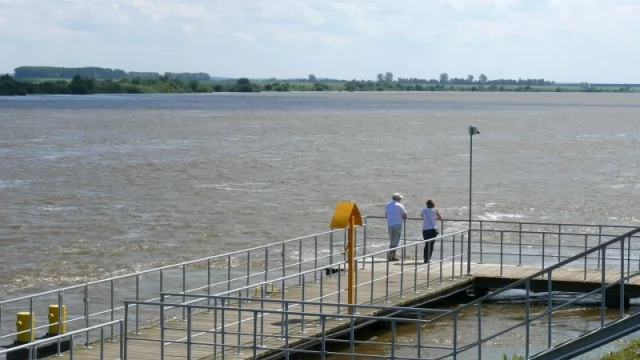 Tczew - Wisła wysoka, ale do stanu ostrzegawczego jeszcze pół metra