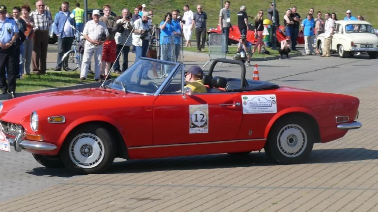 Tczew - Zabytkowe auta w Tczewie