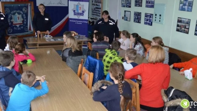 Tczew - Z wizytą u mundurowych. Ferie na komendzie