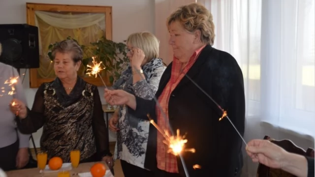 Tczew - Na Suchostrzygach już święta - starsi i samotni łamali się opłatkiem