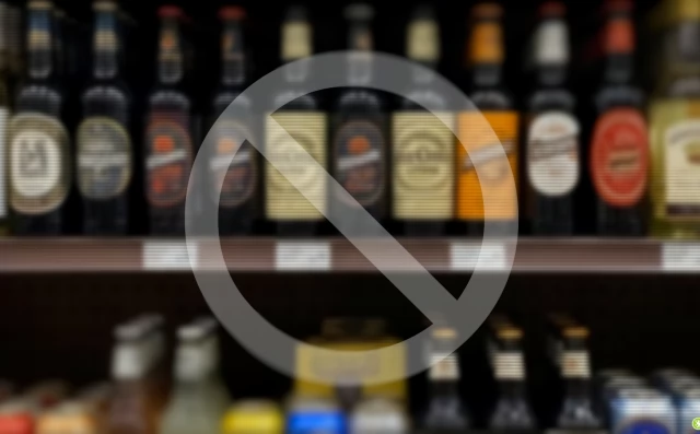 Tczew - Zajmą się przepisami o sprzedaży alkoholu. Monopolowe w odległości nie mniejszej niż 50 m. od szkół i kościołów?