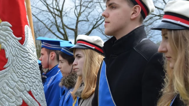 Tczew - Tczewianie pamiętają o ofiarach Katynia 