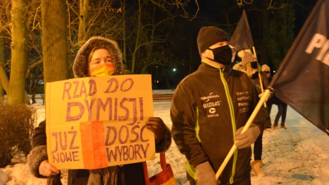 Tczew - Po ograniczeniu praw aborcyjnych kolejne protesty na ulicach Tczewa