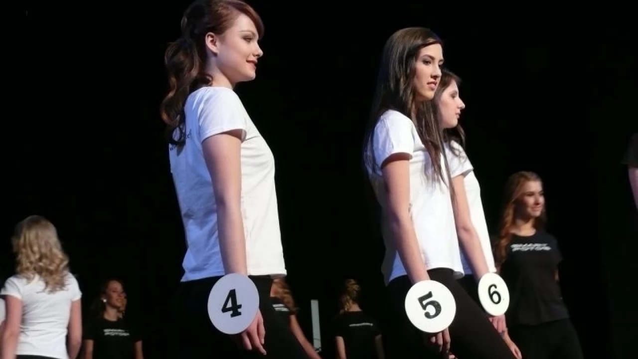 Tczew - Miss Polski Ziemi Kociewskiej 2011 - część 1 z 2