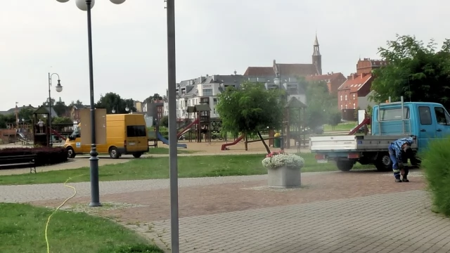 Tczew - Za ciepło? Zraszacze czekają