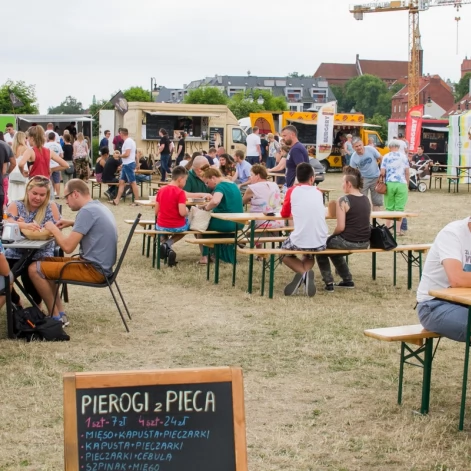 Tczew - Foodtrucki i Flyball nad Wisłą