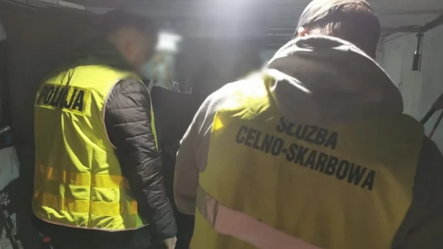 Tczew - 200 kg tytoniu leżało w garażu. Straty dla budżetu na ponad 200 tys. zł