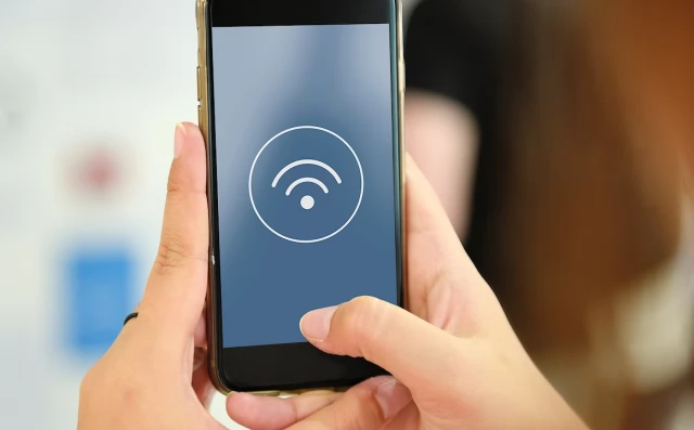 Tczew - Nastolatki powszechnie korzystają z internetu i sztucznej inteligencji. Jednak ich wysokie kompetencje cyfrowe to mit