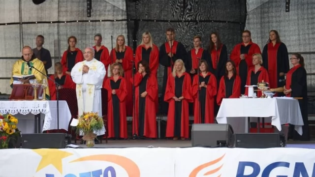 Tczew -  Zrobili bukiety dla Panny Zielnej