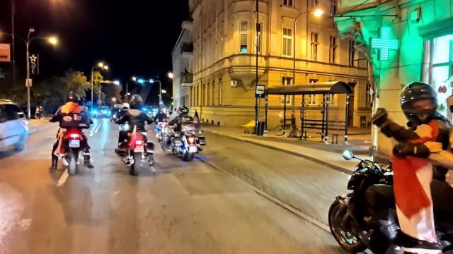 Tczew - Protesty ws. aborcji nie ustają. "Wybaczcie utrudnienia, Tczew ma rząd do obalenia" [FILM]