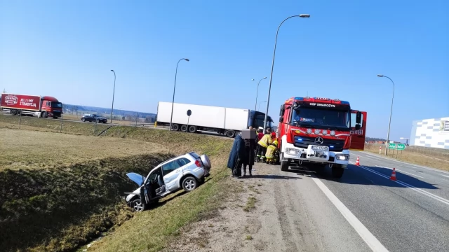 Tczew - Wypadek na dk "22". Jednym z aut jechali uchodźcy z Ukrainy