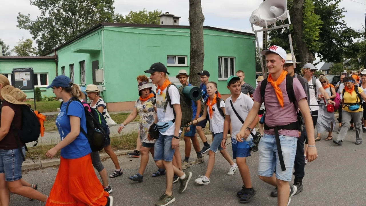 Tczew - Tczewska pielgrzymka wyruszyła na Jasną Górę