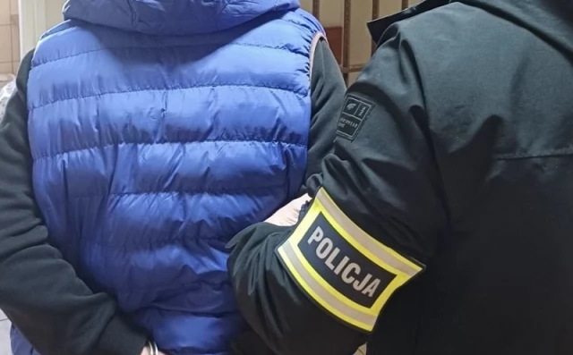 Tczew - Dwóch poszukiwanych zatrzymanych w Pelplinie. Trafili prosto do aresztu