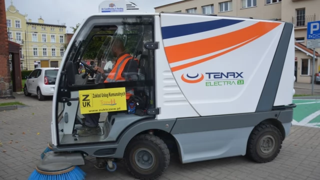 Tczew - Ekologiczne i ciche. Nowe pojazdy do oczyszczania miasta we flocie ZUK