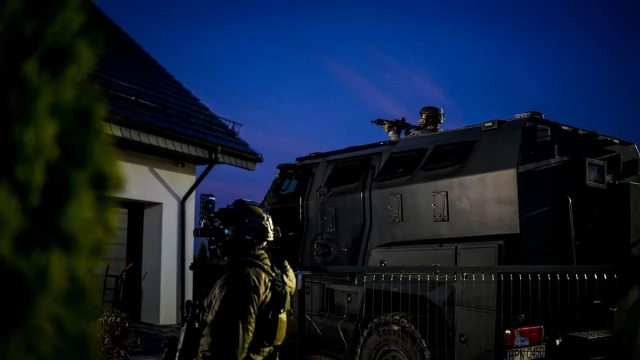 Tczew - Okno poszło pierwsze, potem służby - spektakularna akcja w Tczewie [WIDEO]