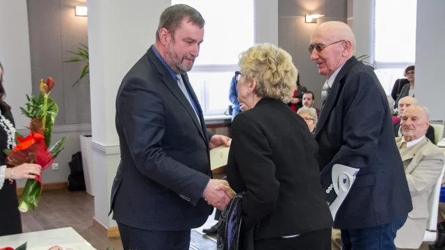 Tczew - Nawet 60 lat razem! Jubilaci nagrodzeni