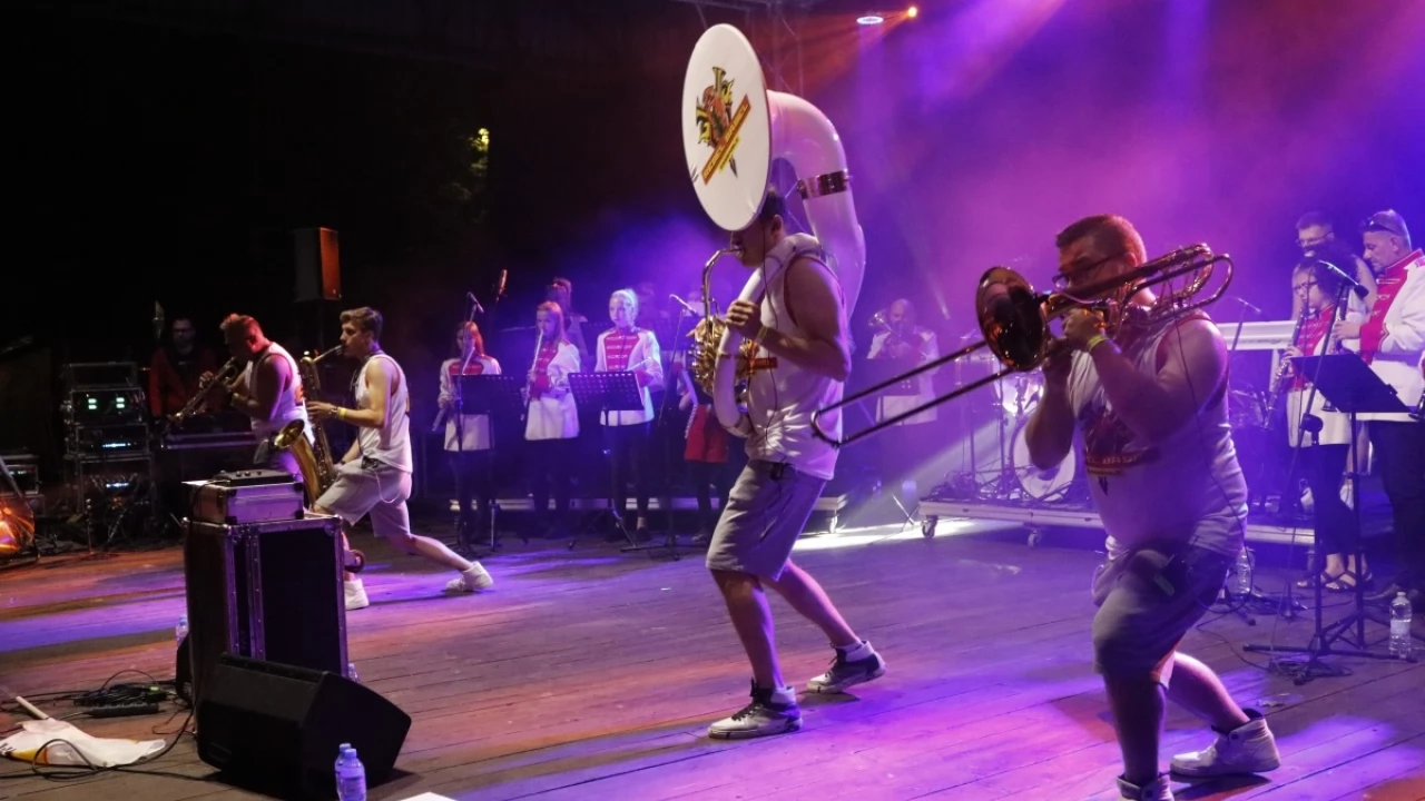 Tczew - Gorące Pożegnanie Lata - Mesajah, L.U.C.& Rebel Babel Ensamble i stand up