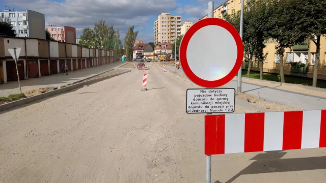 Tczew - Trwa przebudowa ulicy Jedności Narodu - sprawdzamy, kiedy koniec prac