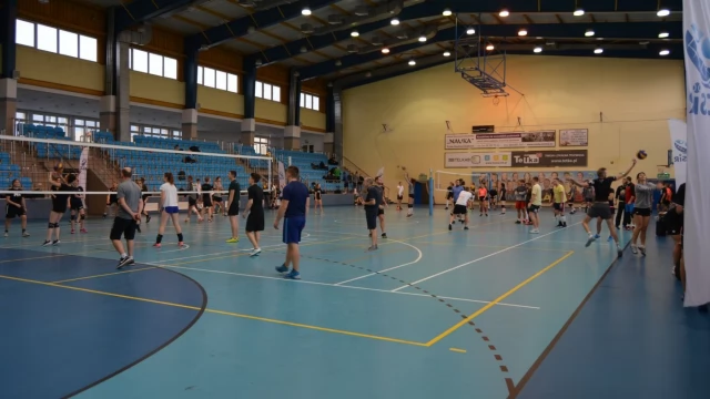Tczew - Gwiazdkowy Turniej Piłki Siatkowej