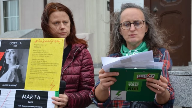 Tczew - "Ani jednej więcej". Demonstracja Strajku Kobiet w Tczewie