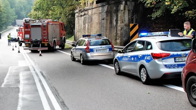 Tczew - Policjanci wyjaśniają okoliczności tragedii. W wypadku zginął 27-letni motocyklista