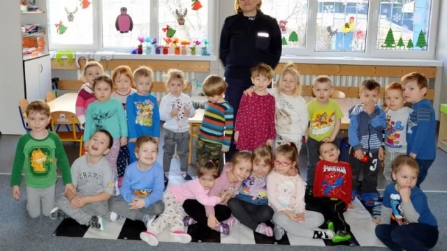 Tczew - Policja uczyła najmłodszych m. in. jak zachować się, gdy atakuje pies