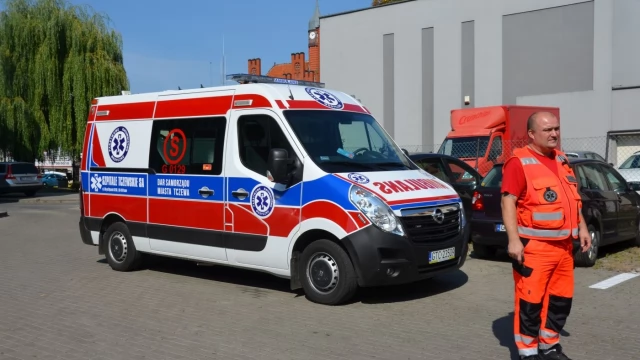 Tczew - Nowe karetki na drogach powiatu tczewskiego