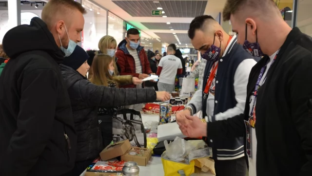Tczew - Wielka Orkiestra Świątecznej Pomocy gra na ulicach Tczewa