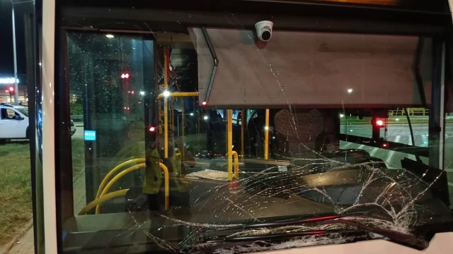 Tczew - Nietrzeźwy 53-latek wjechał na czerwonym i uderzył w autobus