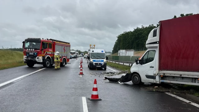 Tczew - Zderzenie dwóch aut na A1