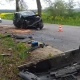 Tczew - Auto uderzyło w drzewo. Matka i kilkuletnie dziecko w szpitalu