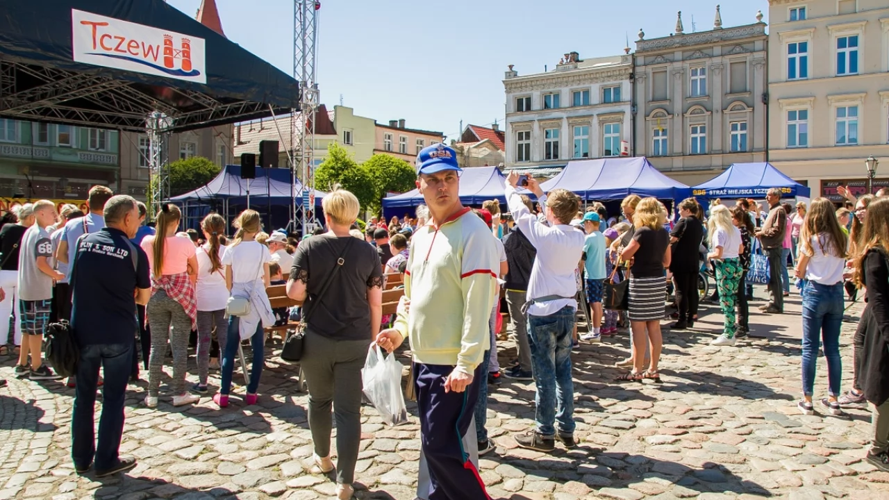 Tczew - Dzień Godności Osoby Niepełnosprawnej. Wystąpił CZESŁAW ŚPIEWA SOLO ACT