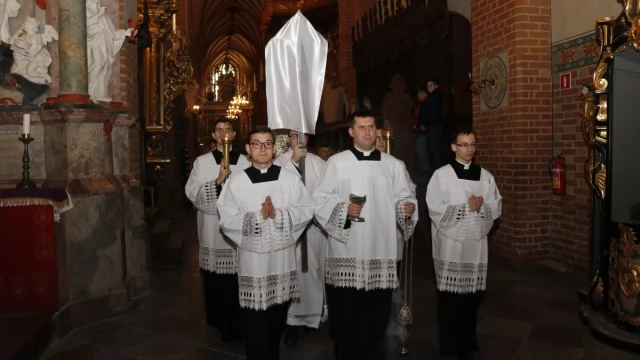 Tczew - Msza Krzyżma w bazylice katedralnej