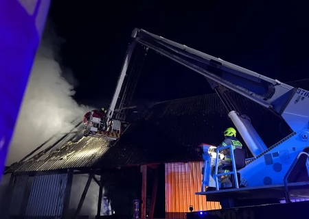 Tczew - 11 zastępów straży gasiło pożar w Wielkich Walichnowach