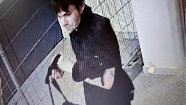 Tczew - Policjanci poszukają sprawcy kradzieży roweru