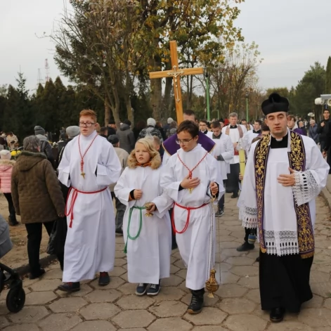 Tczew - Tczewianie tłumnie odwiedzali cmentarze