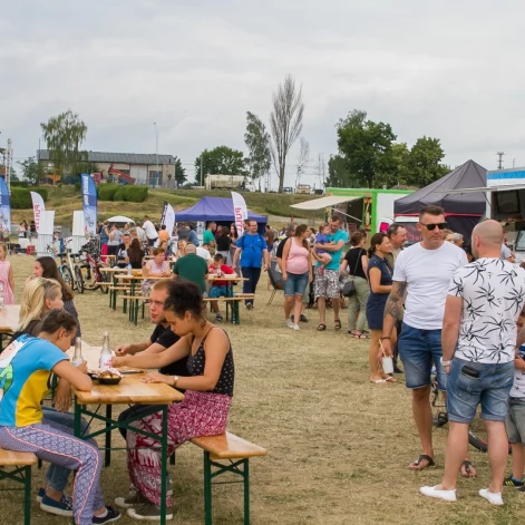 Tczew - Foodtrucki i Flyball nad Wisłą