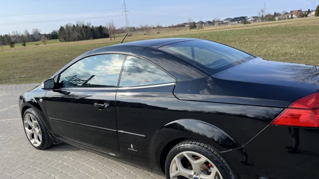 Tczew - Ford Focus 2.0 16V Titanium