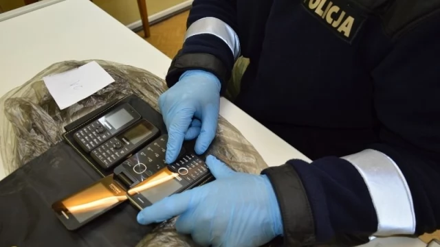 Tczew - Policjanci odzyskali skradzione auta. W środku narkotyki