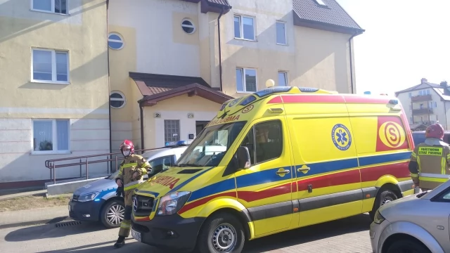 Tczew - Dramat na Suchostrzygach. Mężczyzna dźgnął nożem kobietę, potem siebie